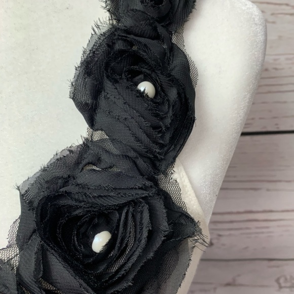 EUC Soprano Floral Mesh Detail Sleeveless Dress - Picture 3 of 7